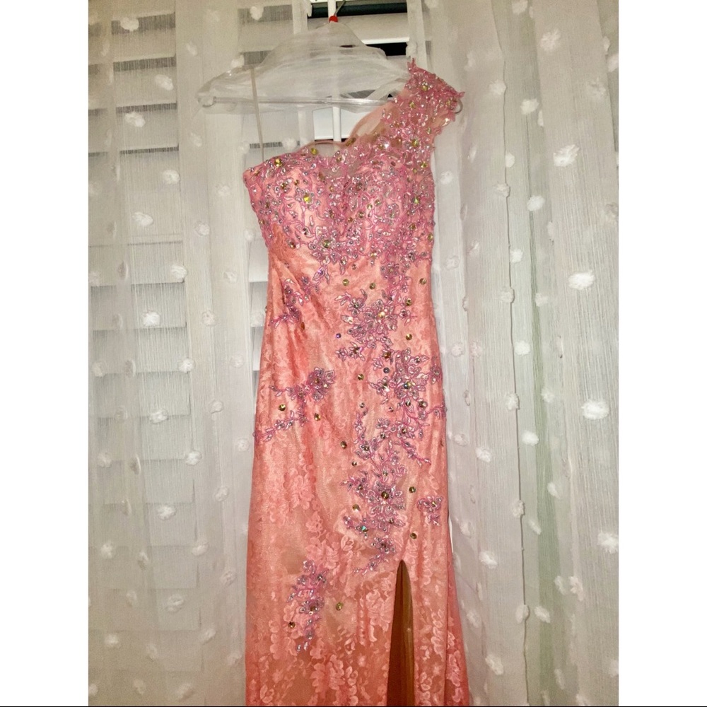 2Cute One-Shoulder Formal Prom Dress